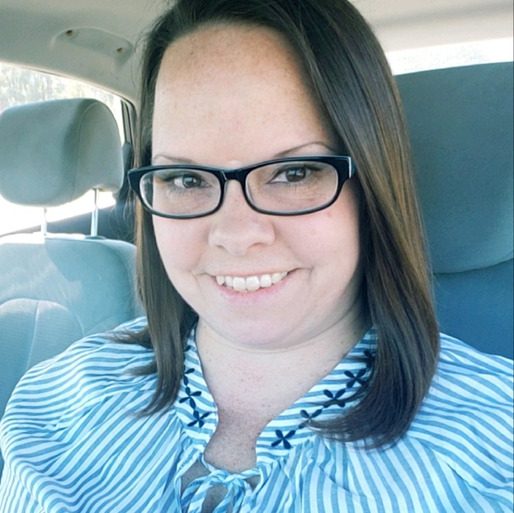 Meet your Posher, Heidi - Picture 1 of 1